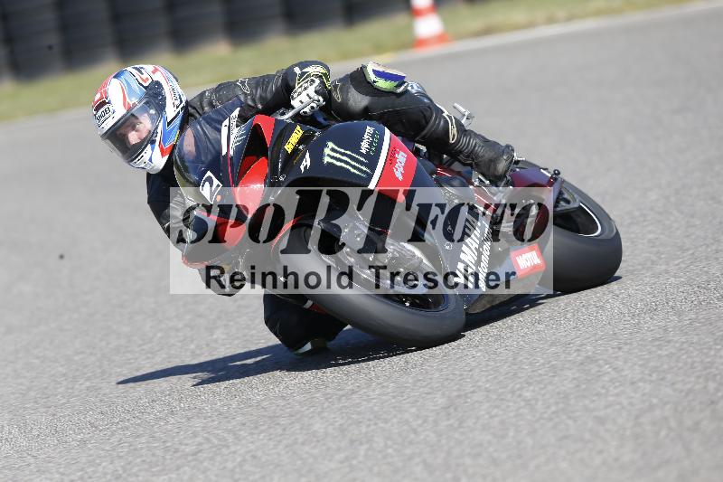 Archiv-2025/49 26.08.2025 Cornu Master School ADR/rot-rouge/2